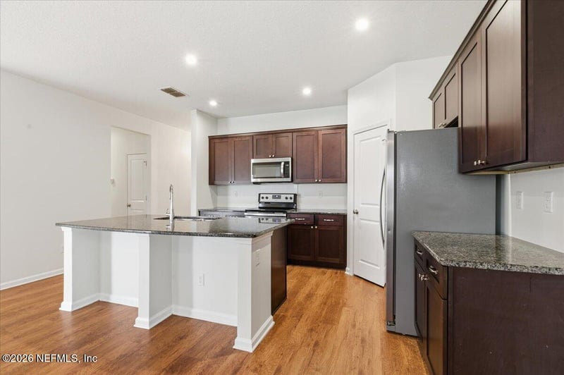 8179 Radican Rd, Jacksonville, FL 32219