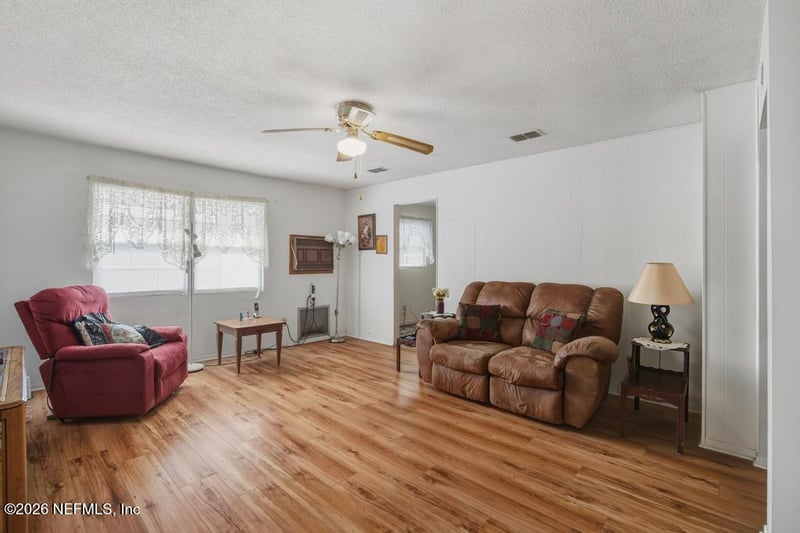 2012 Teal Ln, Middleburg, FL 32068