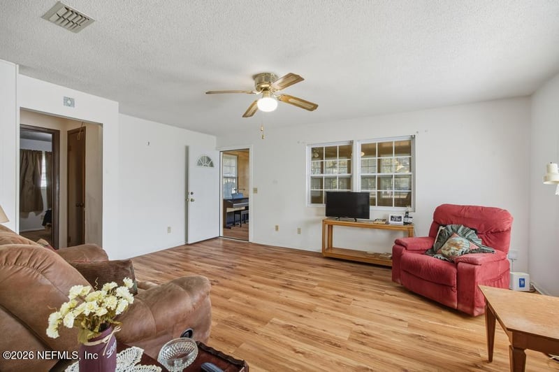 2012 Teal Ln, Middleburg, FL 32068