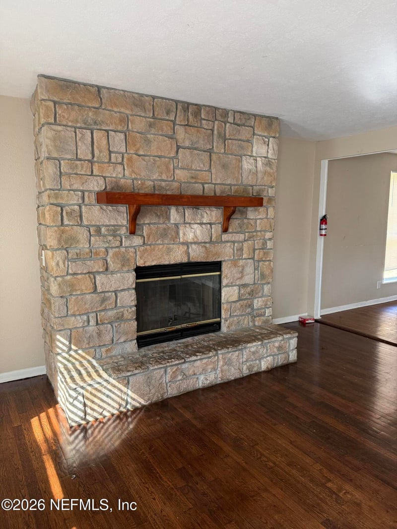 8515 Maple St, Jacksonville, FL 32244