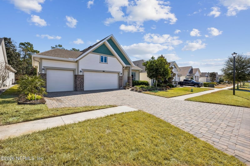 10587 Aventura Dr, Jacksonville, FL 32256