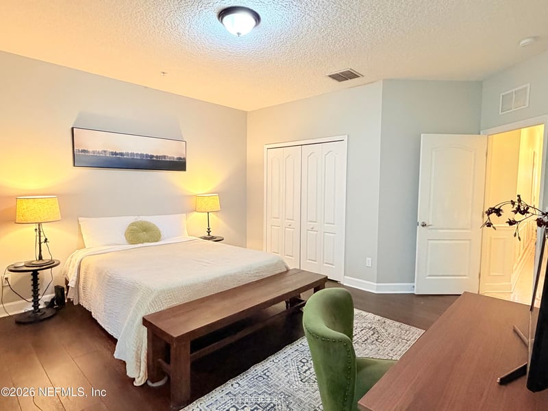 4401 Ellipse Dr, Jacksonville, FL 32246