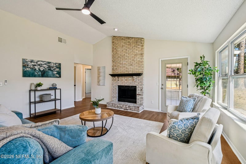 1347 Bee St, Orange Park, FL 32065