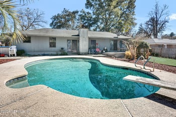 1305 Lake Asbury Dr, Green Cove Springs, FL 32043