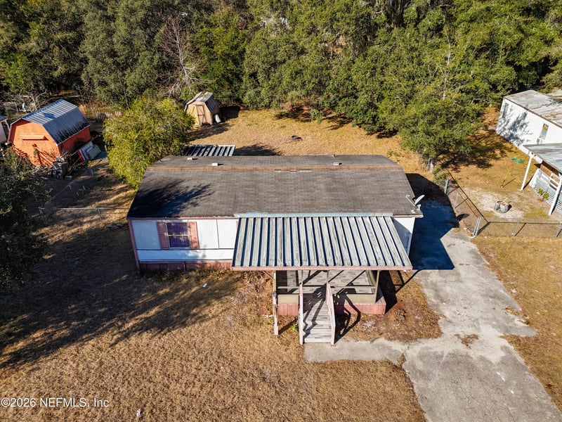 133 Reaves Ave, Interlachen, FL 32148