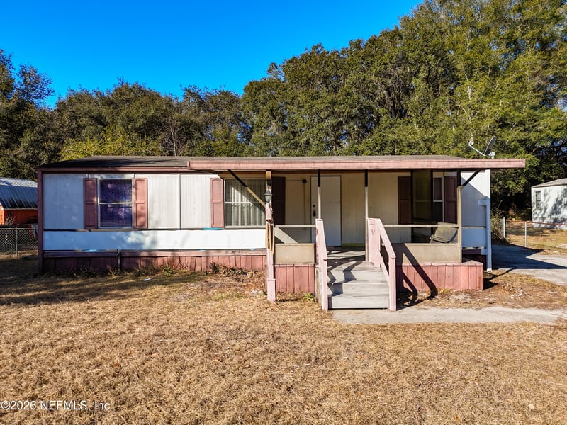 133 Reaves Ave, Interlachen, FL 32148