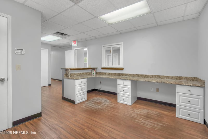 949 Lane Ave, Jacksonville, FL 32205