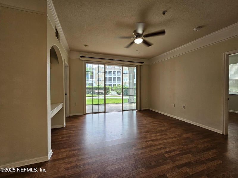 8550 Touchton Rd #218, Jacksonville, FL 32216