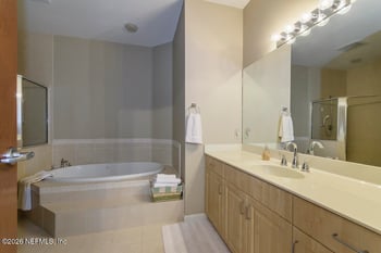 1010 Davis St, Jacksonville, FL 32209