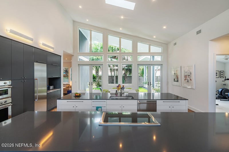 130 Club Dr, Atlantic Beach, FL 32233