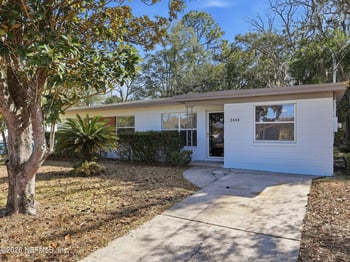 2434 Leonid Rd, Jacksonville, FL 32218