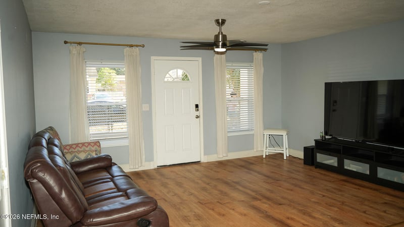 1754 Mcmillian St, Jacksonville, FL 32209