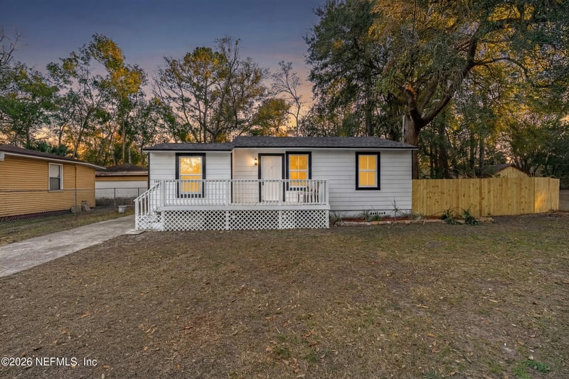 2892 Gilmore St, Jacksonville, FL 32205