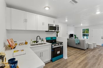 2892 Gilmore St, Jacksonville, FL 32205