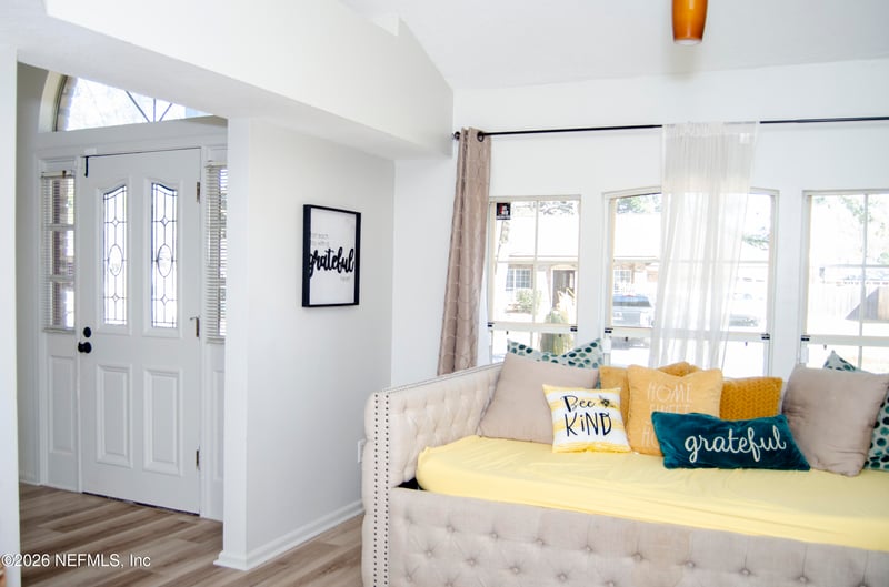 1906 Belle Angeline Ct, Jacksonville, FL 32223