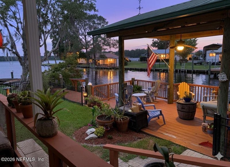 100 Happiness Dr, Welaka, FL 32189