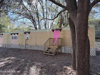 607 Wilson Dr, Interlachen, FL 32148