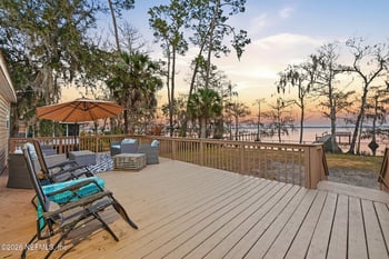 102 Lake Shore Ln, Crescent, FL 32112