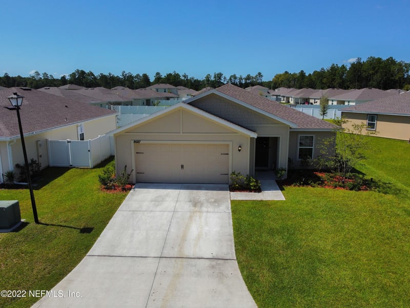 8687 Lake George Cir, Macclenny, FL 32063