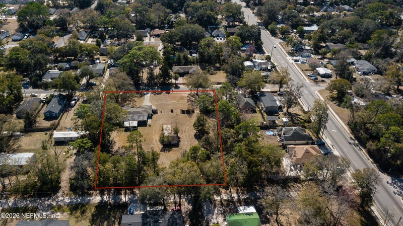 8133 Mc Glothlin St, Jacksonville, FL 32210