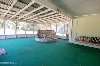 8133 Mc Glothlin St, Jacksonville, FL 32210