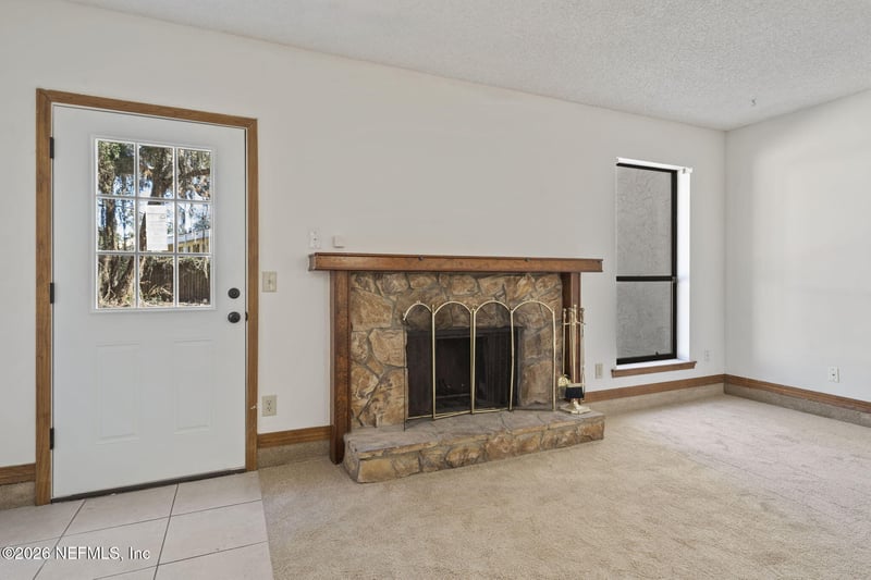 751 Egret Bluff Ln, Jacksonville, FL 32211