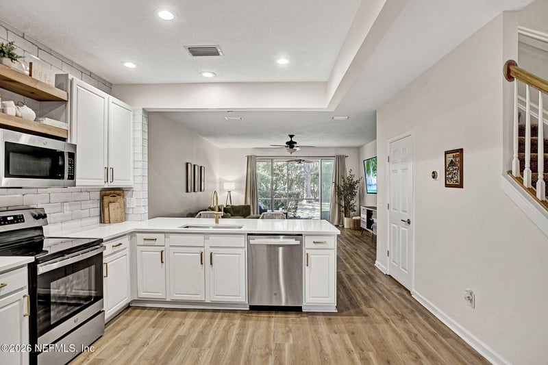 13255 Stone Pond Dr, Jacksonville, FL 32224