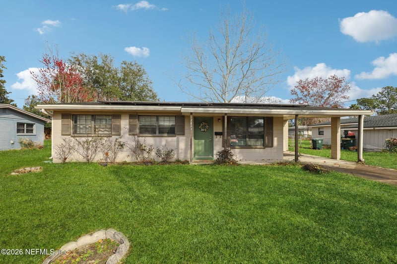 7823 Praver Dr, Jacksonville, FL 32217