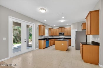 869 Battersea Dr, St Augustine, FL 32095