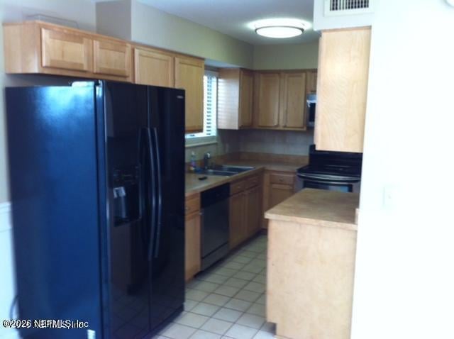 445 Newport Dr, Orange Park, FL 32073