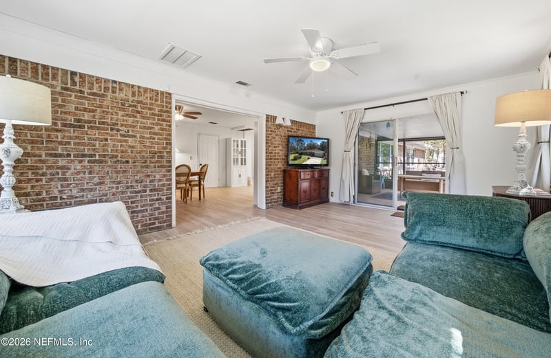 5239 Peggy Ln, Middleburg, FL 32068