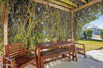 3000 Wavering Ln, Middleburg, FL 32068