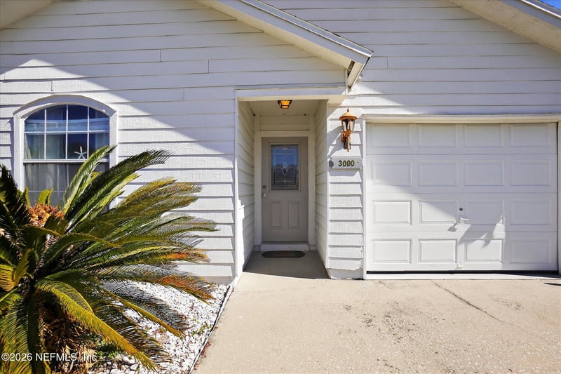 3000 Wavering Ln, Middleburg, FL 32068