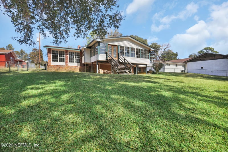 929 Lake Asbury Dr, Green Cove Springs, FL 32043