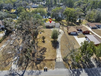 929 Lake Asbury Dr, Green Cove Springs, FL 32043