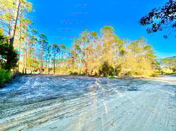 104 Howard Dr, Interlachen, FL 32148