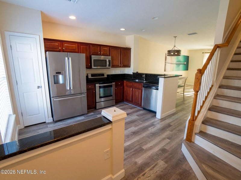 8118 Summergate Ct, Jacksonville, FL 32256