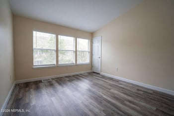 8118 Summergate Ct, Jacksonville, FL 32256