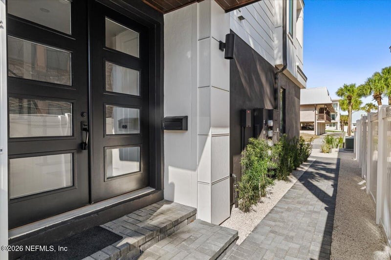 118 13th Ave #101 B, Jacksonville Beach, FL 32250