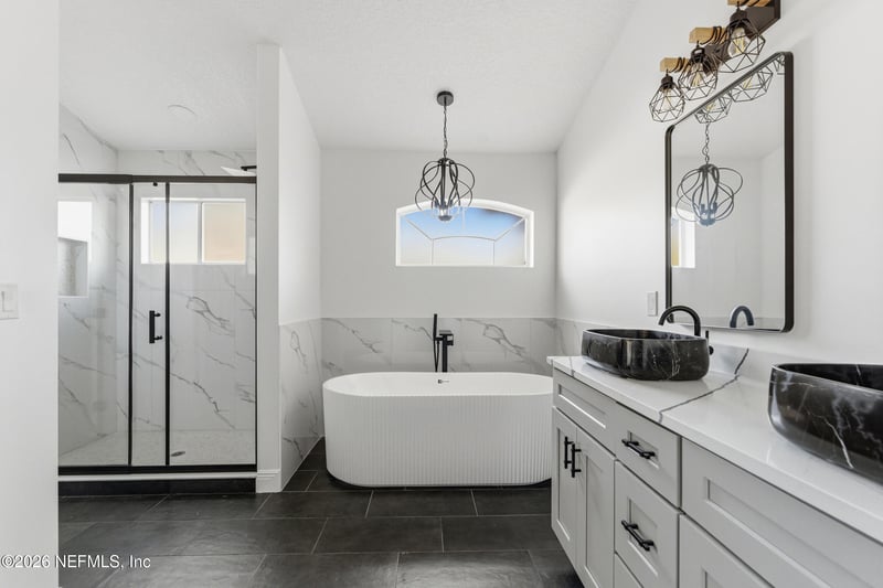 2303 Longmont Ln, Jacksonville, FL 32246