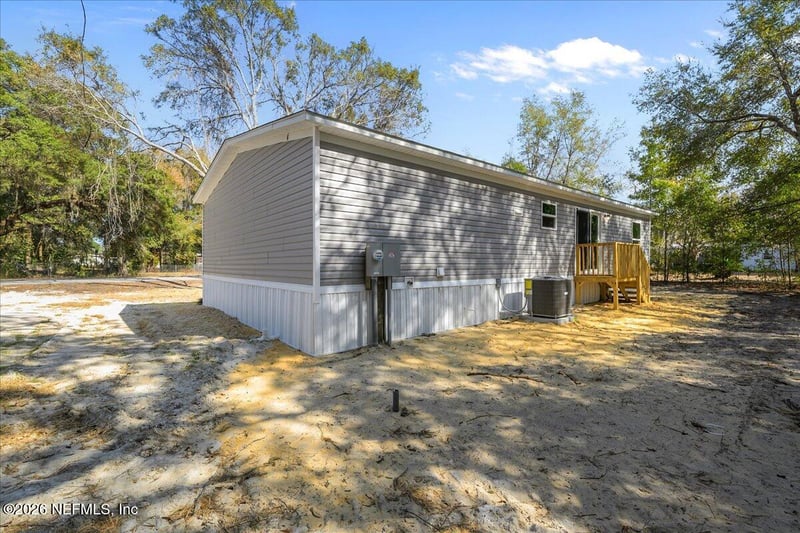 207 Ash St, Interlachen, FL 32148