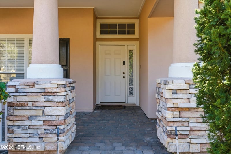 498 Bridgeport Ct, Jacksonville, FL 32218