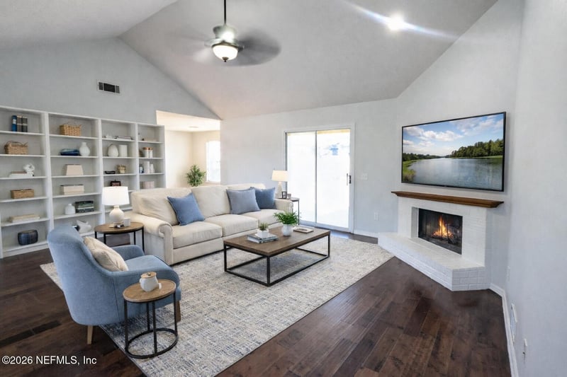 8421 Gatepost Ct, Jacksonville, FL 32244