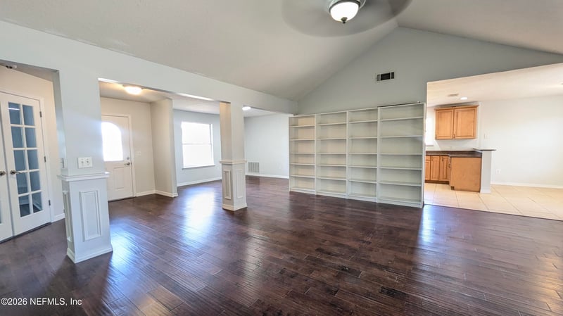 8421 Gatepost Ct, Jacksonville, FL 32244