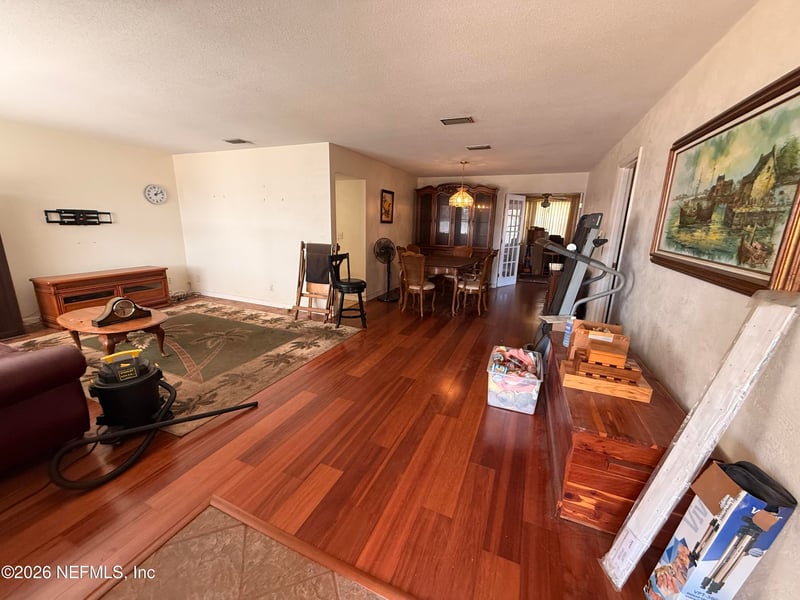 27 Valhalla Ave, Ormond Beach, FL 32176