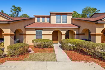 704 Ginger Mill Dr, St Johns, FL 32259