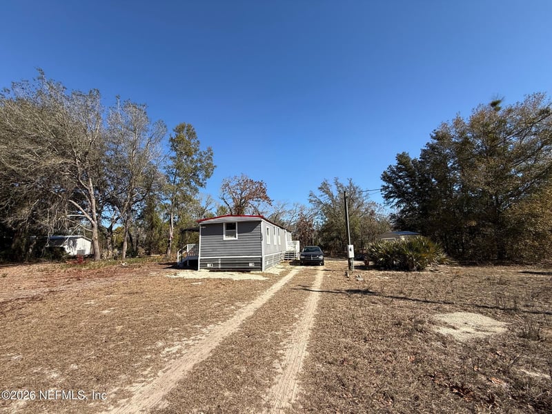 104 Churchill St, Interlachen, FL 32148