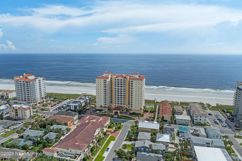 1031 1st St #201, Jacksonville Beach, FL 32250