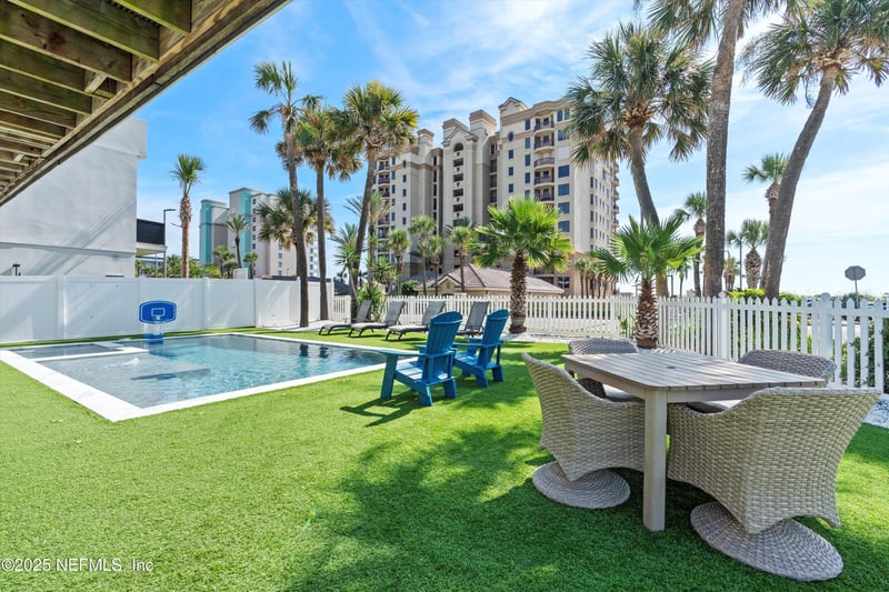 109 12th Ave, Jacksonville Beach, FL 32250