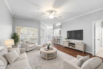 7800 Point Meadows Dr #212, Jacksonville, FL 32256